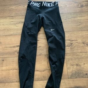 COPY - Nike Pro Leggings
